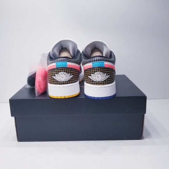 Nike Air Jordan 1 Low MMD BG Grid - Picture 4 of 6